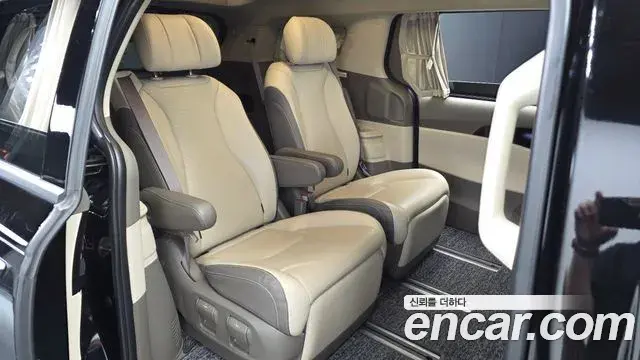 Kia Carnival 2022 — Şəkil 12/20