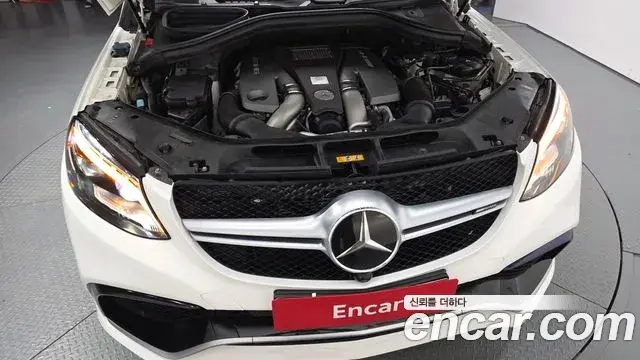 Mercedes-Benz GLE-Class 2019 — Photo 17/35