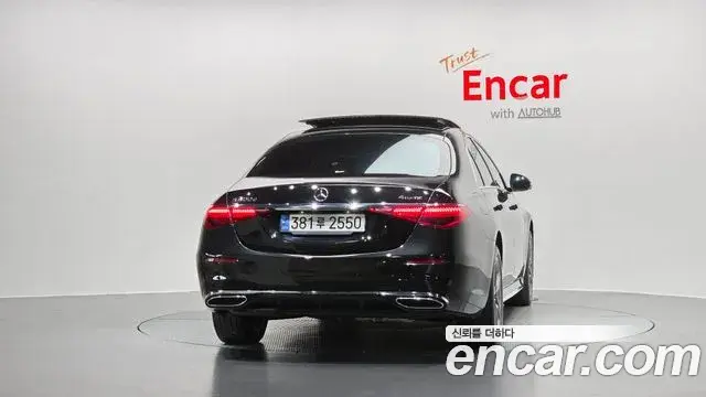 Mercedes-Benz S-Class 2022 — Photo 4/20