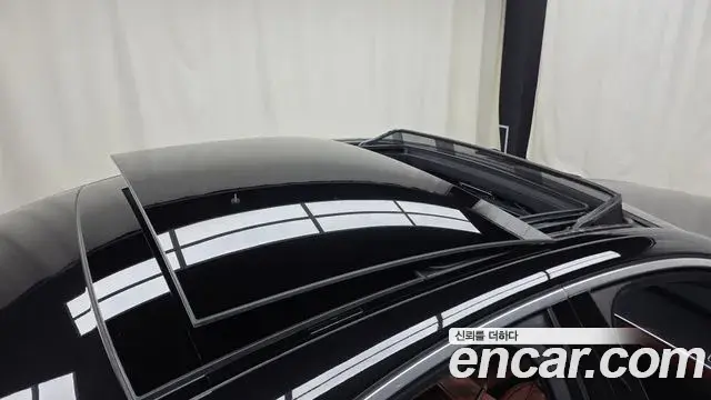 Mercedes-Benz S-Class 2022 — Photo 19/20