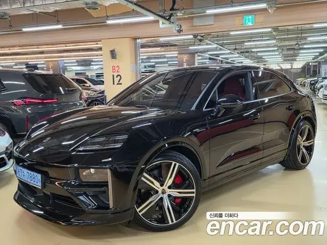 Porsche Macan EV 2026 — Photo 11/20