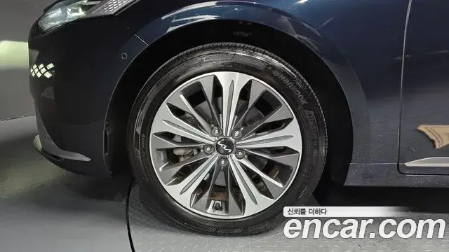 Kia K8 2023 — Photo 5/20