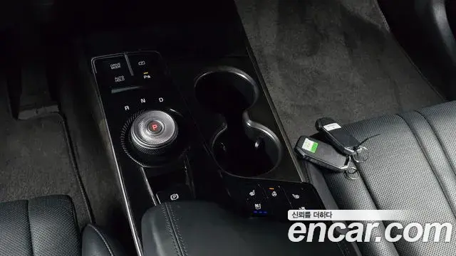 Kia K8 2023 — Photo 9/20
