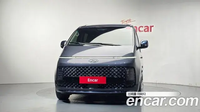 Hyundai Staria 2023 — Фото 3/20