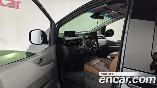 Hyundai Staria 2023 — Фото 10/20