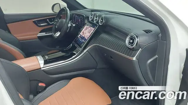 Mercedes-Benz GLC-Class 2023 — Photo 8/19