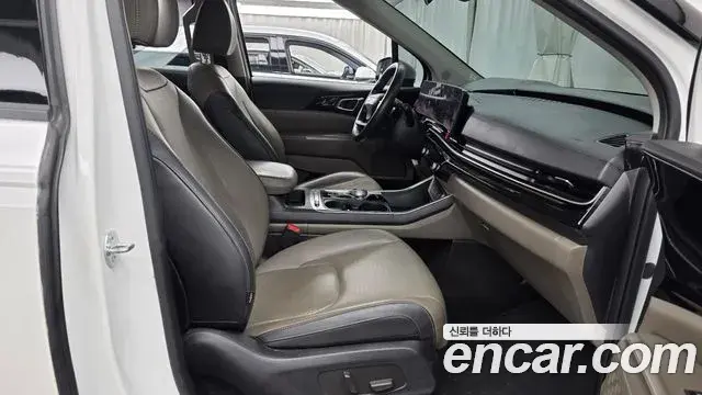 Kia Carnival 2024 — Photo 11/20