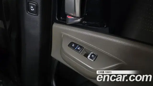 Kia Carnival 2024 — Photo 18/20