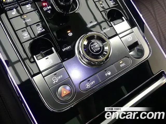 Bentley Flying Spur 2020 — ფოტო 2/20
