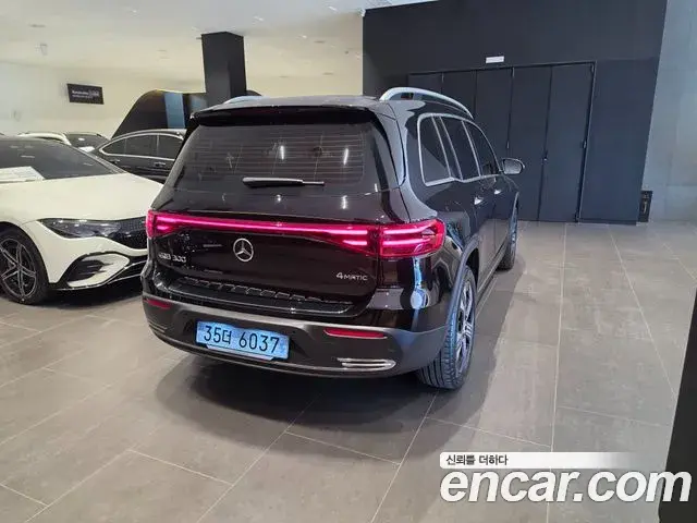 Mercedes-Benz EQB 2025 — Photo 12/20