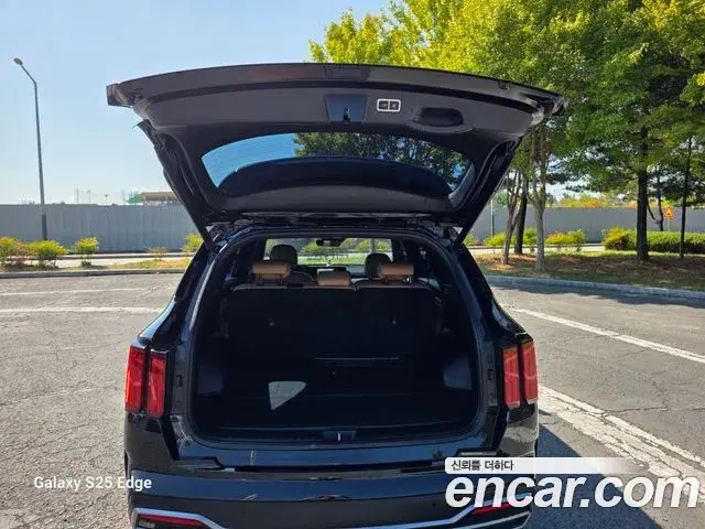 Kia Sorento 2021 — Photo 5/20
