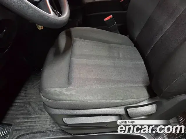 Hyundai Staria 2022 — Şəkil 8/20