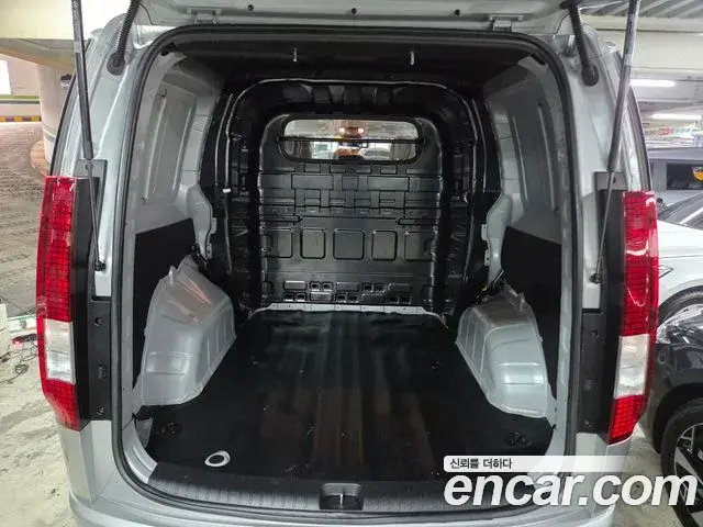 Hyundai Staria 2022 — Şəkil 15/20