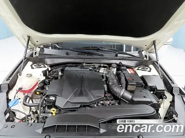 Kia K8 2023 — Photo 5/20