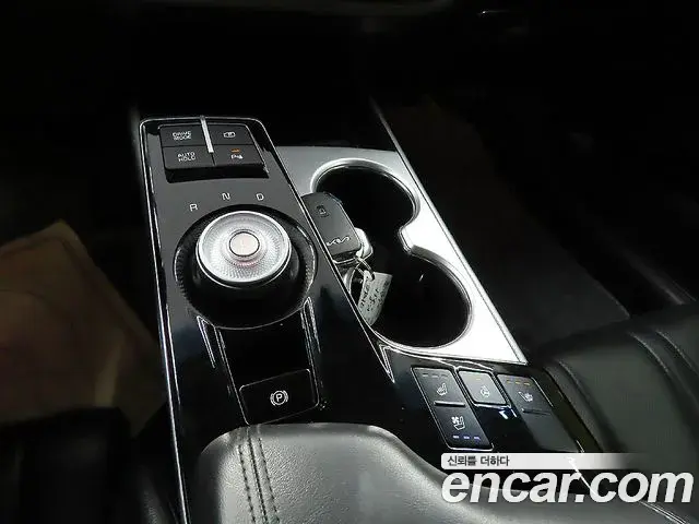 Kia K8 2023 — Photo 7/20