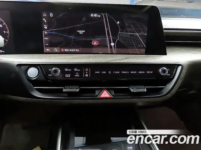 Kia K8 2023 — Photo 14/20
