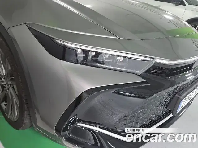 Toyota Crown Crossover, 2024