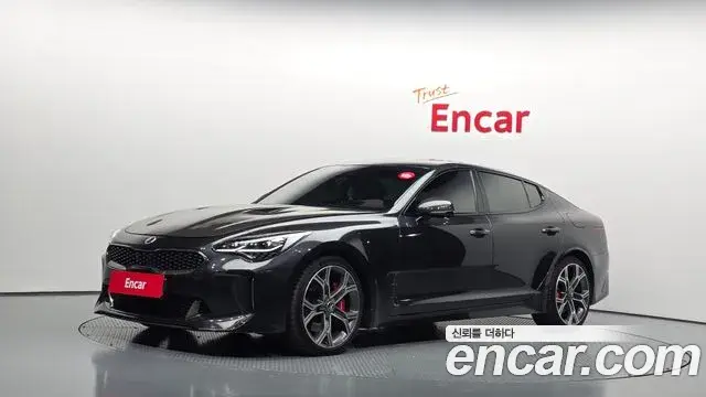 Kia Stinger 2019 — Photo 1/20