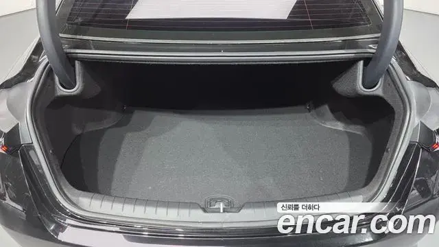 Kia K8 2024 — Şəkil 18/20