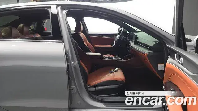 Kia K5 2025 — ფოტო 21/32