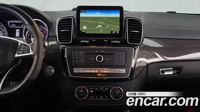 Mercedes-Benz GLE-Class 2019 — Photo 13/20