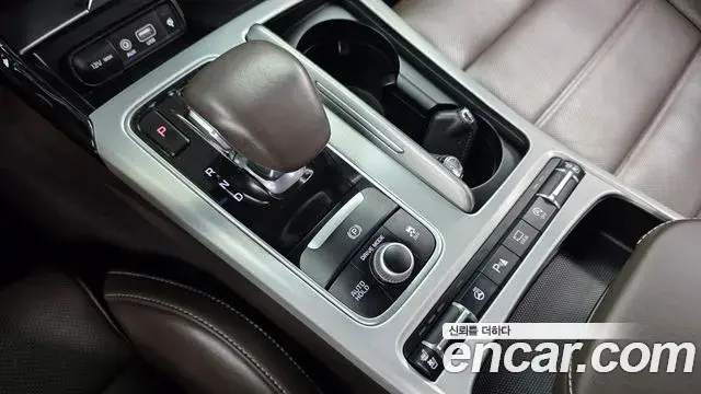Kia Stinger 2019 — Photo 9/20
