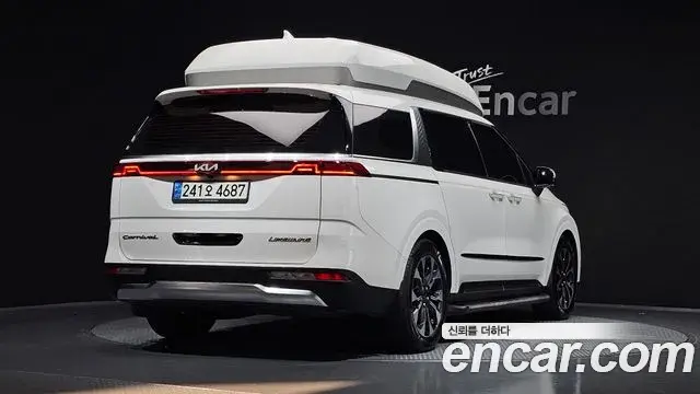 Kia Carnival 2021 — Photo 2/20