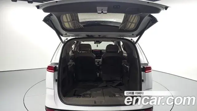 Kia Carnival 2021 — Şəkil 20/20