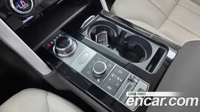 Land Rover Discovery 5 2019 — Şəkil 9/20
