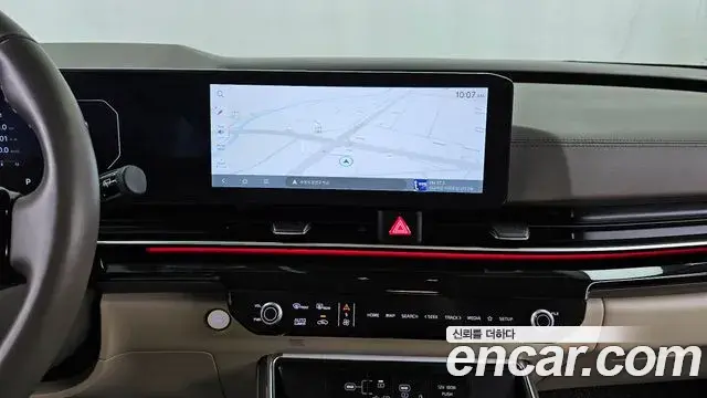 Kia Carnival 2024 — Photo 14/20