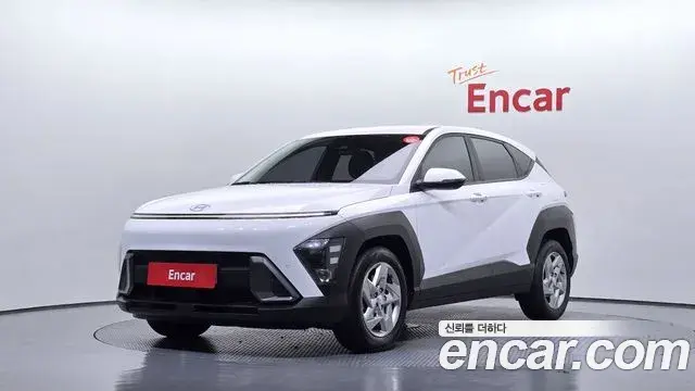 Hyundai Kona 2023 — Фото 1/20