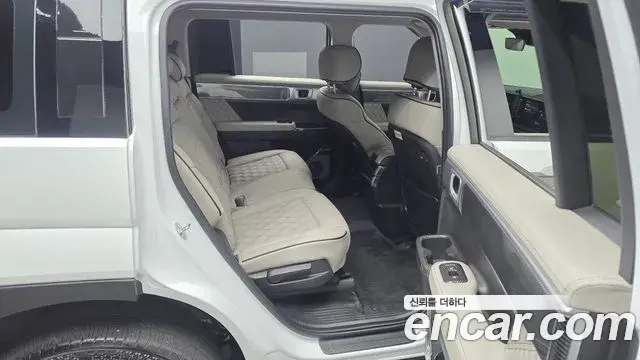 Hyundai Santa Fe 2025 — Фото 12/20