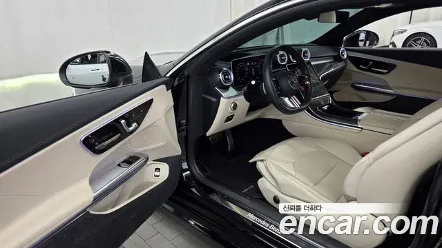 Mercedes-Benz CLE-Class 2024 — Photo 10/20
