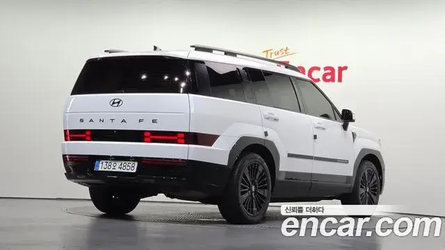 Hyundai Santa Fe 2025 — Фото 2/20