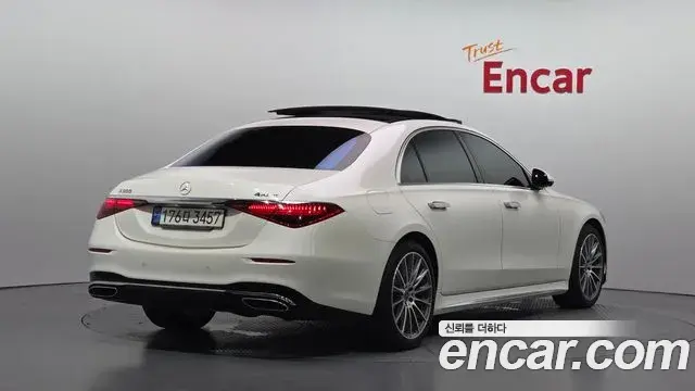 Mercedes-Benz S-Class 2021 — Photo 2/20