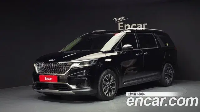 Kia Carnival 2022 — Photo 1/20