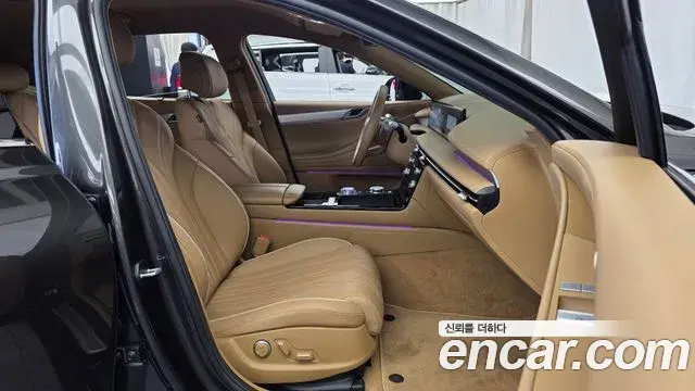 Genesis Electrified G80 2024 — Photo 11/20