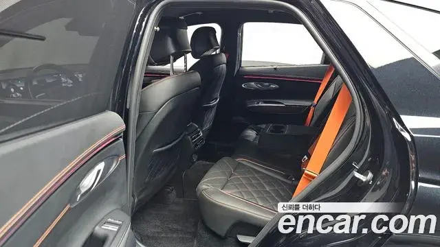 Genesis GV70 2024 — Photo 11/20