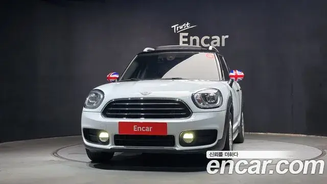 Mini Cooper Countryman 2019 — Photo 3/20