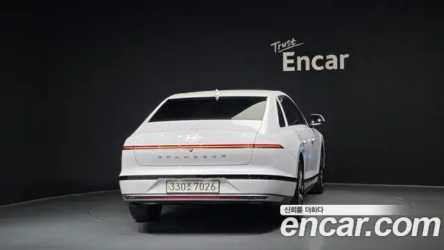 Hyundai Grandeur 2023 — Фото 4/20