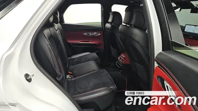 Genesis GV70 2022 — Photo 12/20