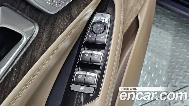 Kia K8 2021 — Şəkil 17/20