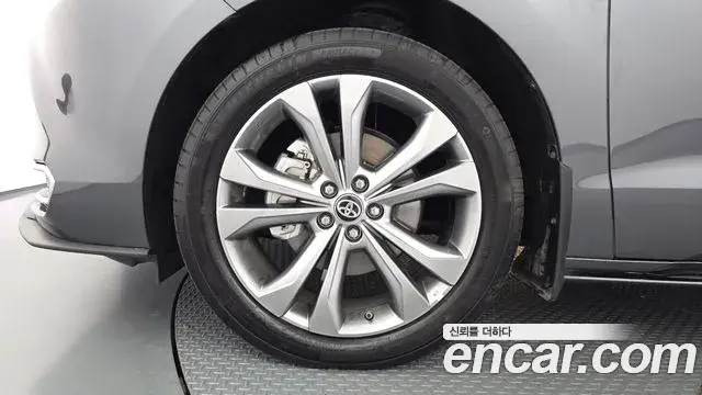 Toyota Sienna 2025 — Şəkil 5/20