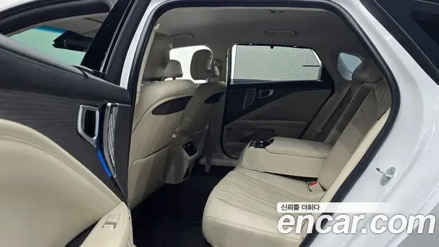 Kia K8 2024 — Photo 12/20