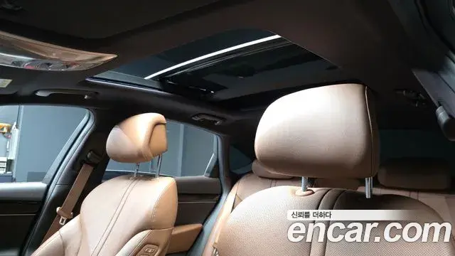 Genesis Electrified G80 2021 — Photo 19/20