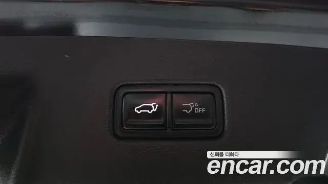 Kia Carnival 2024 — Photo 18/20