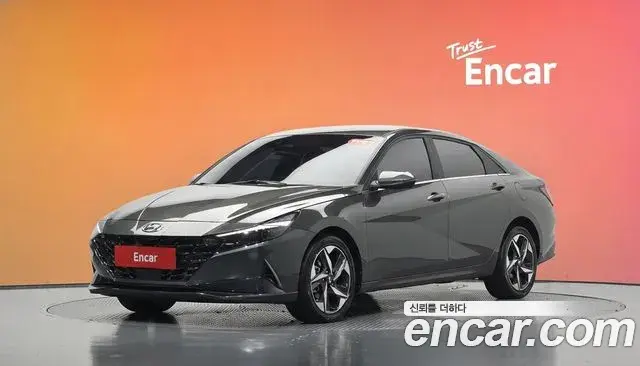 Hyundai Avante 2023 — Фото 1/20