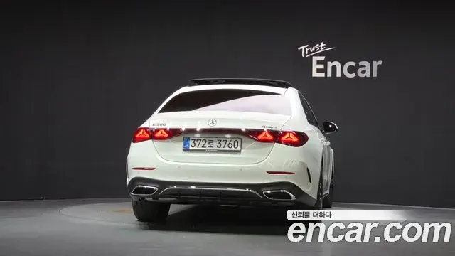 Mercedes-Benz E-Class 2026 — Photo 4/20