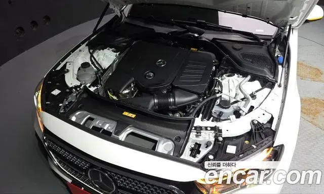 Mercedes-Benz E-Class 2026 — Photo 6/20