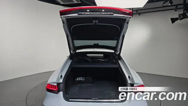 Audi A7 2023 — Photo 18/20